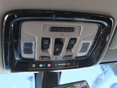 Used 2021 Chevrolet Silverado 1500 RST AWD/4WD image 29