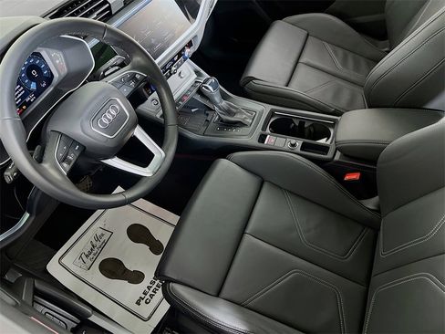 Used 2024 Audi Q3 2.0T Premium Plus image 22