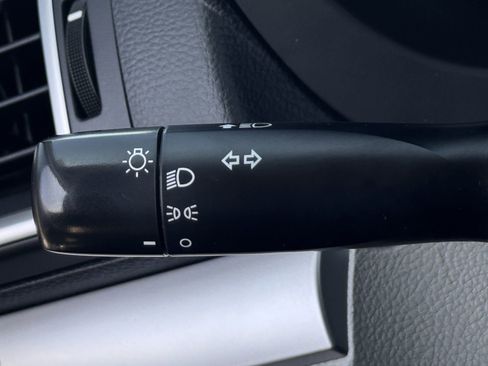 Used 2018 Subaru Forester 2.5i w/ Alloy Wheel Package image 21