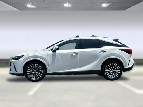 Used 2025 Lexus RX 350 FWD image 2