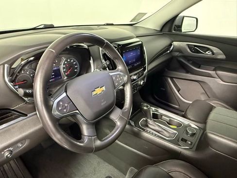 Used 2020 Chevrolet Traverse LT w/ LT Premium Package image 15