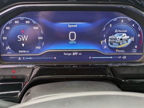 Used 2024 Chevrolet Silverado 3500 LT w/ Convenience Package image 17