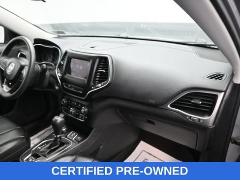 Used 2020 Jeep Cherokee Latitude Plus AWD/4WD image 9