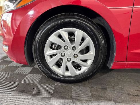 Used 2017 Hyundai Elantra SE FWD image 26