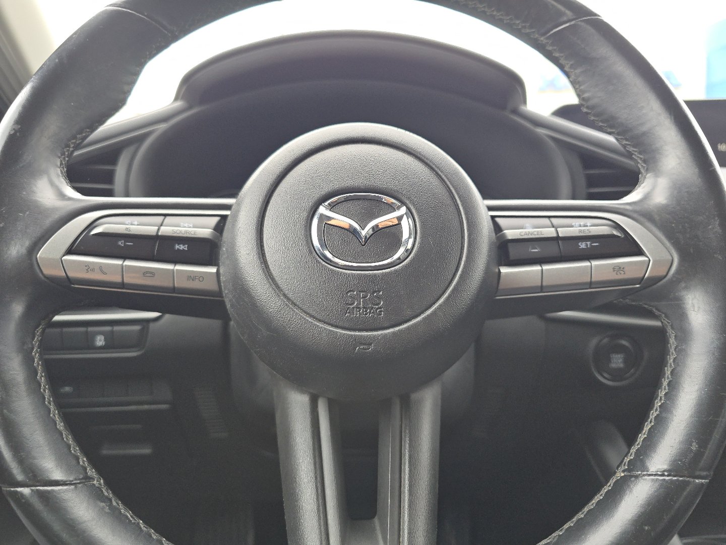 Used 2023 MAZDA MAZDA3 s FWD image 27