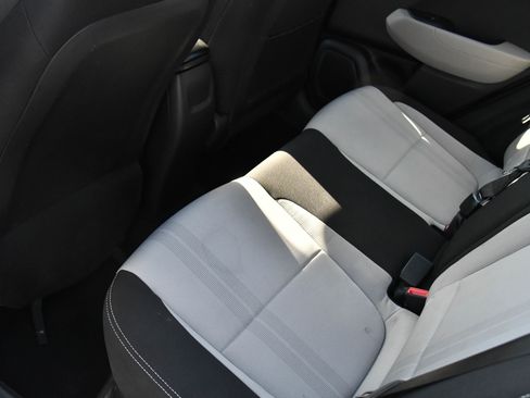 Used 2023 Hyundai Venue SEL w/ Cargo Package image 33