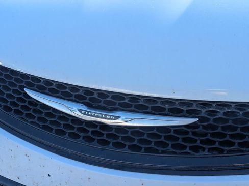 Used 2016 Chrysler 200 S w/ Comfort Group image 11