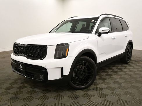 Used 2025 Kia Telluride SX X-Line AWD/4WD image 2
