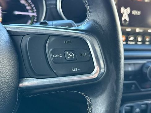 Used 2023 Jeep Wrangler Unlimited Sahara w/ Cold Weather Group AWD/4WD image 28