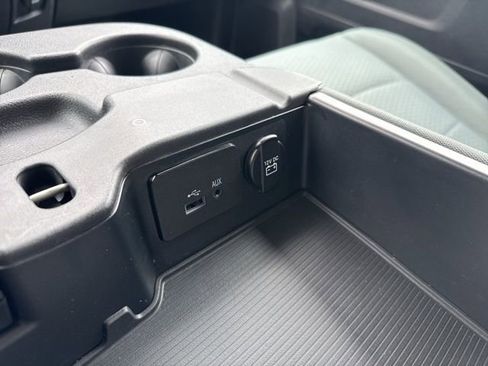 Used 2017 RAM 1500 Express w/ Express Value Package image 21