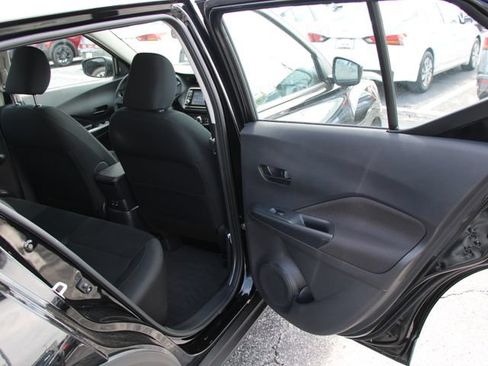 Used 2025 Nissan Kicks Play S FWD image 28
