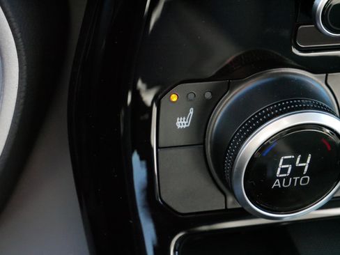 Certified 2026 Toyota Highlander XLE image 29