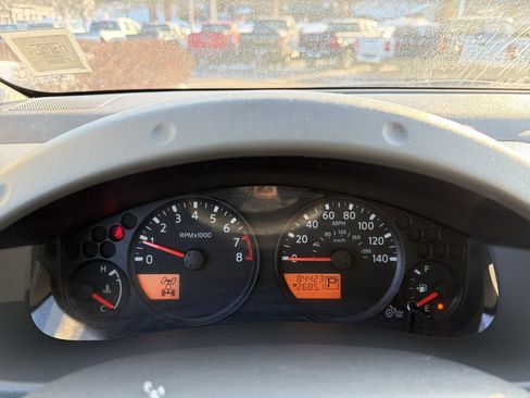 Used 2021 Nissan Frontier SV w/ Midnight Edition Floor Mats image 17