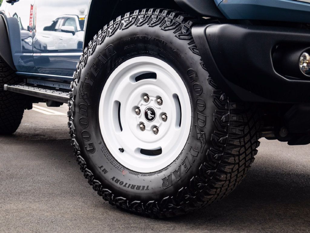 Used 2023 Ford Bronco Heritage Edition AWD/4WD image 2