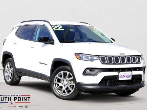 Used 2022 Jeep Compass Latitude AWD/4WD image 1