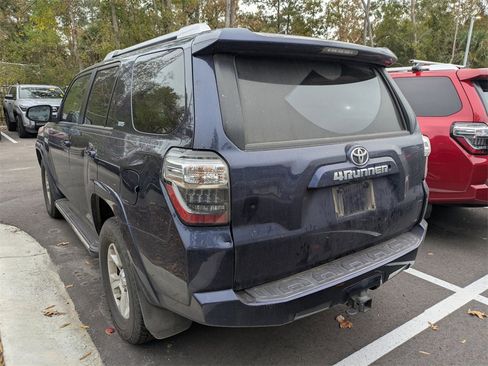 Used 2016 Toyota 4Runner SR5 Premium image 2