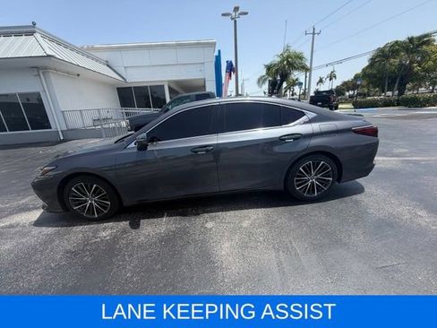 Used 2022 Lexus ES 350 w/ Premium Package FWD image 5