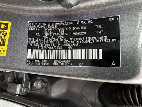 Used 2019 Toyota Highlander LE AWD/4WD image 24
