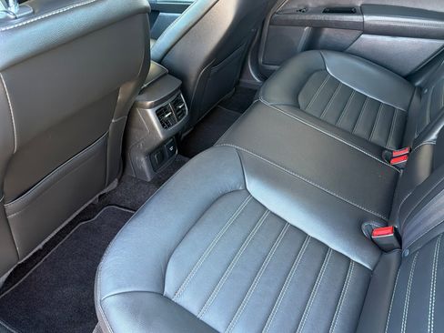 Used 2015 Ford Fusion Energi SE FWD image 13
