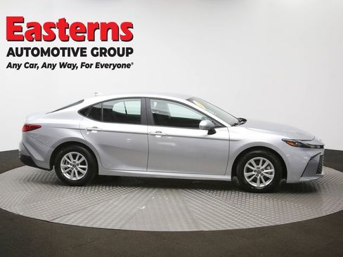 Used 2025 Toyota Camry LE FWD image 46