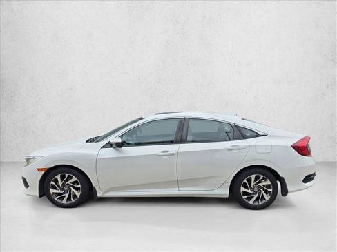 Used 2017 Honda Civic EX image 8