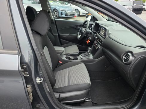 Used 2019 Hyundai Kona SE FWD image 12