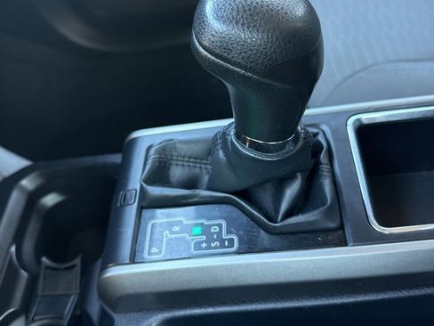 Certified 2019 Toyota Tacoma SR5 image 15