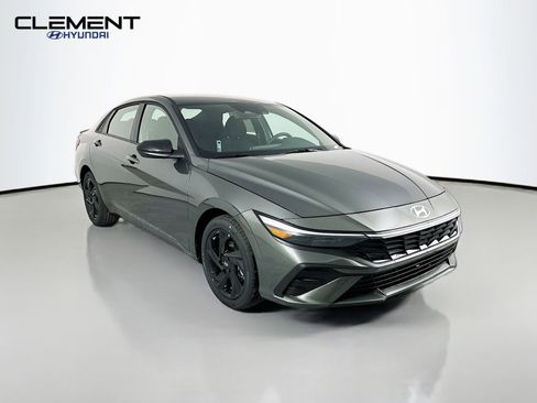 New 2026 Hyundai Elantra Sport FWD image 3