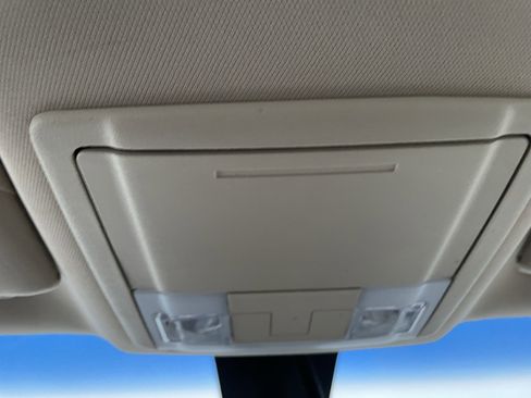 Used 2014 Ford Taurus SEL w/ Equipment Group 201A image 24