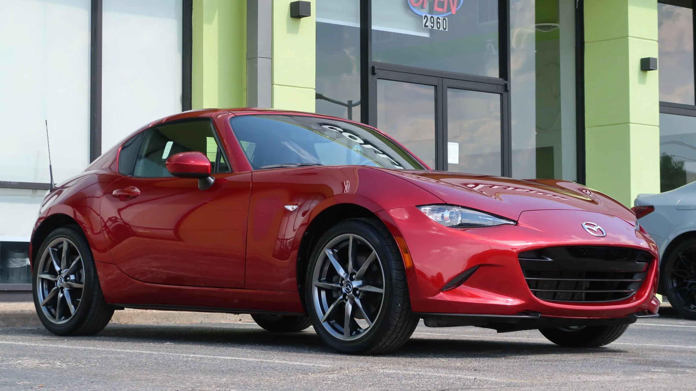 Used 2019 MAZDA MX-5 Miata RF Grand Touring RWD image 6