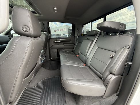 Used 2022 Chevrolet Silverado 1500 LTZ w/ LTZ Premium Texas Edition AWD/4WD image 30