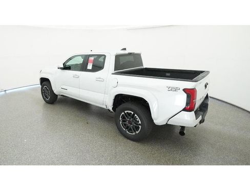 New 2025 Toyota Tacoma TRD Sport image 5