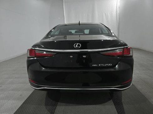 Used 2022 Lexus ES 250 w/ Premium Package AWD/4WD image 7