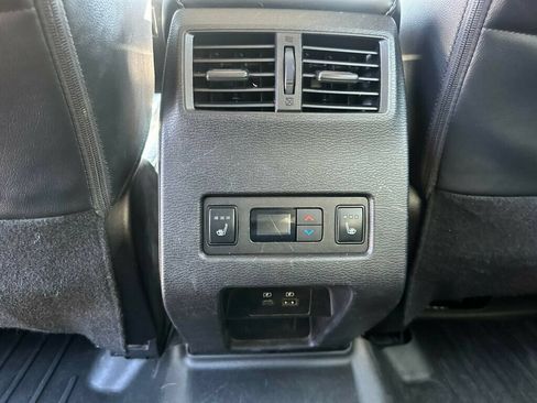 Used 2022 Mitsubishi Outlander SEL AWD/4WD image 21