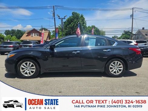 Used 2017 Nissan Altima 2.5 S w/ Power Driver Seat Package FWD image 2