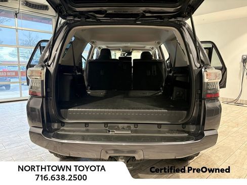 Used 2023 Toyota 4Runner SR5 Premium w/ Moonroof Package AWD/4WD image 30