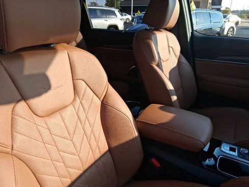 Used 2025 Kia Telluride SX X-Line image 12