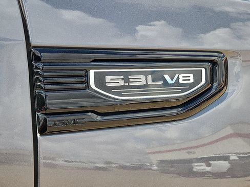 Used 2020 GMC Sierra 1500 Elevation w/ Elevation Value Package RWD image 9