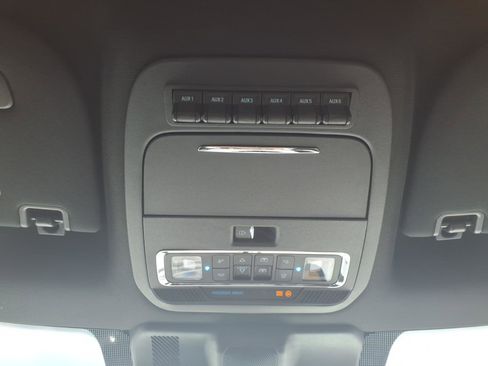 Used 2024 Ford F250 Lariat w/ Lariat Ultimate Package AWD/4WD image 17