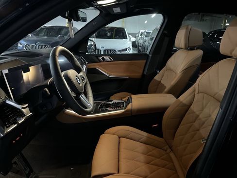 New 2026 BMW X5 M60i w/ Executive Package image 11
