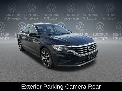 Used 2021 Volkswagen Passat 2.0T SE image 9