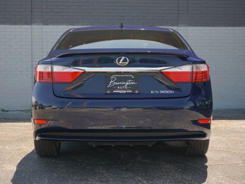 Used 2015 Lexus ES 300h w/ Navigation System Package FWD image 6