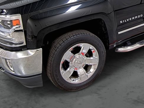 Used 2018 Chevrolet Silverado 1500 LTZ w/ Sport Package image 7