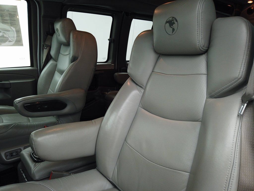 Used 2020 GMC Savana 2500 Extended w/ Enhanced Convenience Package RWD image 20