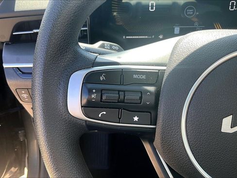 Used 2025 Kia K5 LXS FWD image 11
