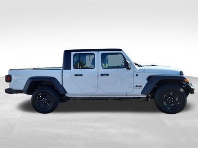 New 2026 Jeep Gladiator Sport