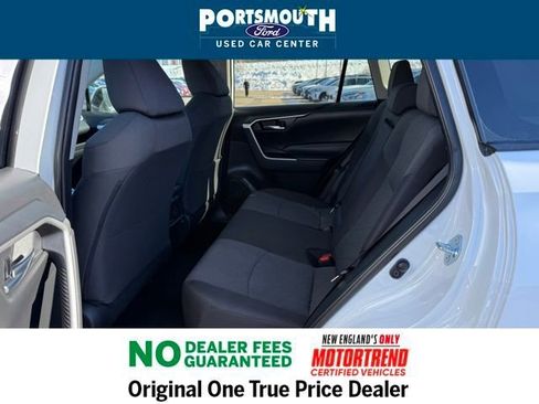 Used 2024 Toyota RAV4 XLE image 5