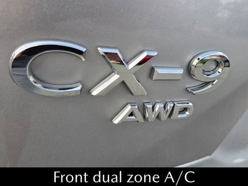 Used 2023 MAZDA CX-9 Touring AWD/4WD image 12