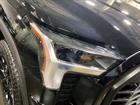 Used 2026 Toyota Tundra Limited w/ TRD Off-Road Package AWD/4WD image 28