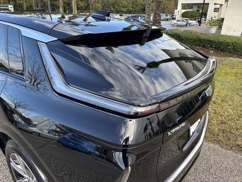 New 2025 Cadillac Lyriq Luxury image 12